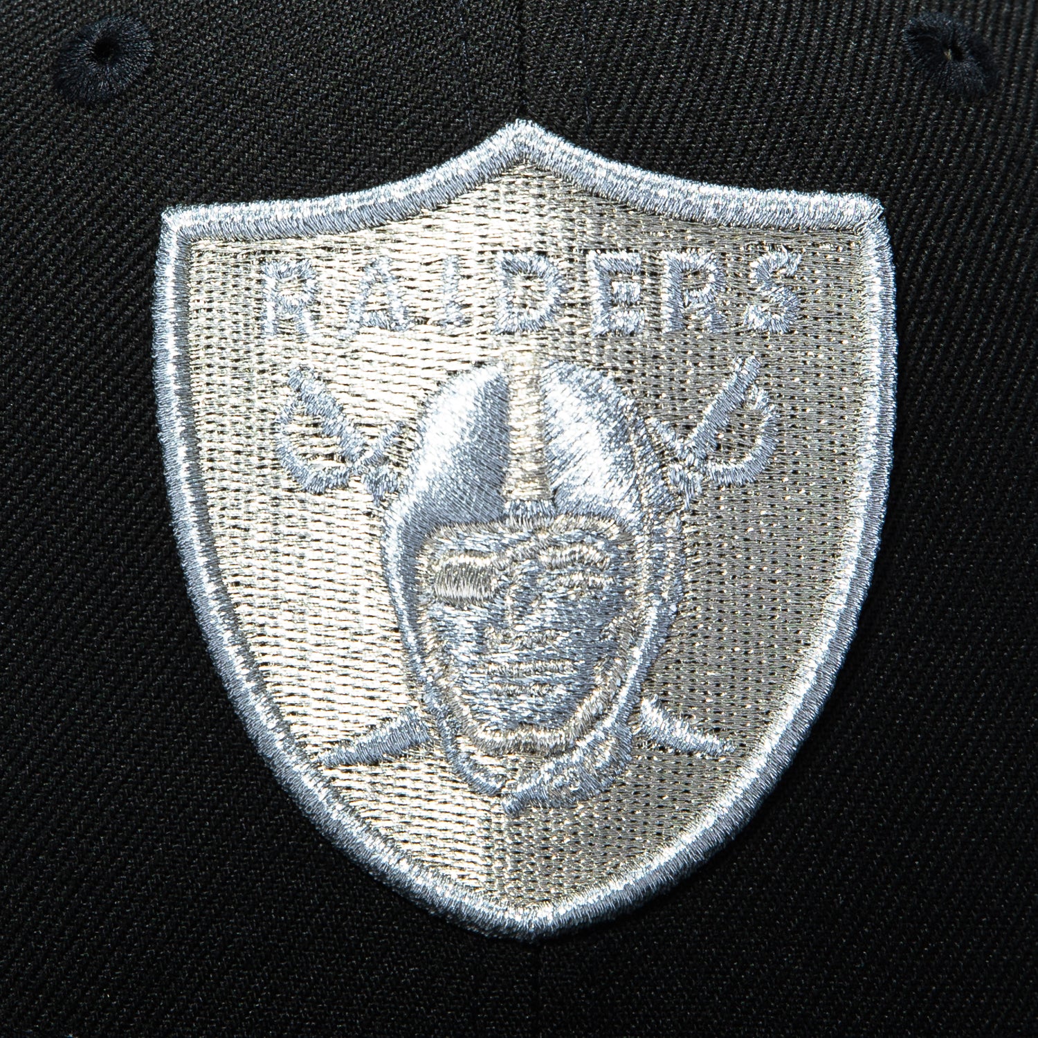 RAIDERS ブラックキャップ シールドロゴ New Era 59Fifty Las Vegas Raiders NFL Logo Patch Shield Hat