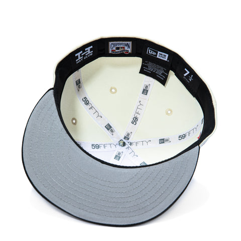 New Era 59Fifty Molten Lava New York Yankees 1998 World Series Patch Hat - White, Black New Era