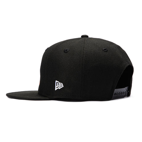 New Era 9Fifty New York Knicks 2026 NBA Champions Banner Snapback Hat - Black New Era