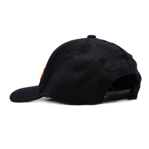 Mitchell & Ness New York Knicks 3x NBA Champions Snapback Hat - Black Mitchell and Ness