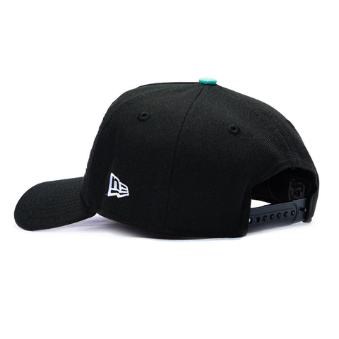 New Era 9Forty A-Frame New York Yankees 1996 World Series Patch Lucky Cat Pink UV Snapback Hat - Black New Era