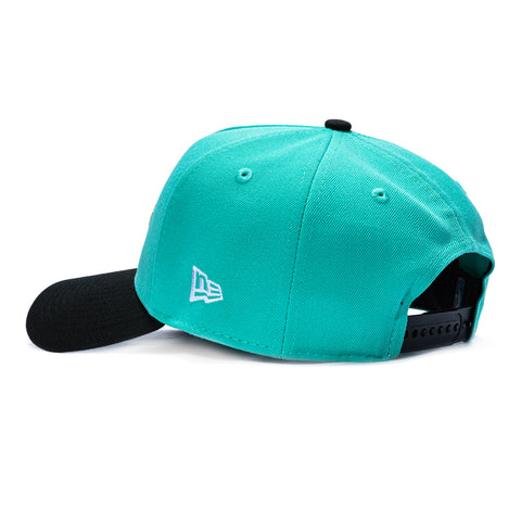New Era 9Forty A-Frame New York Knicks 2026 NBA Champions Patch Star Snapback Hat - Mint, Black, Metallic Gold New Era
