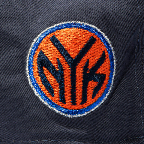 New Era 19Twenty New York Knicks Token Patch 2026 NBA Champions Snapback Pre-Curved Hat - Graphite, Black New Era