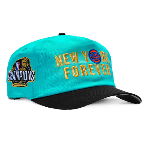 New Era 19Twenty New York Knicks 2026 NBA Champions Patch New York Forever Snapback Pre-Curved Hat - Mint, Black New Era