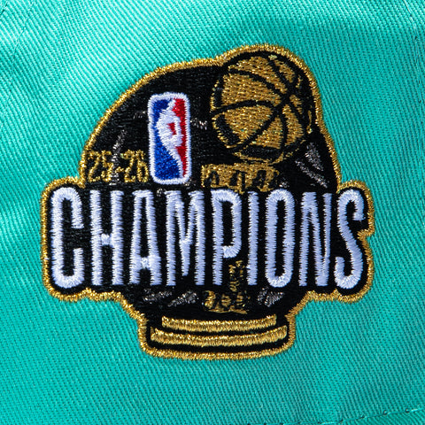 New Era 19Twenty New York Knicks 2026 NBA Champions Patch New York Forever Snapback Pre-Curved Hat - Mint, Black New Era