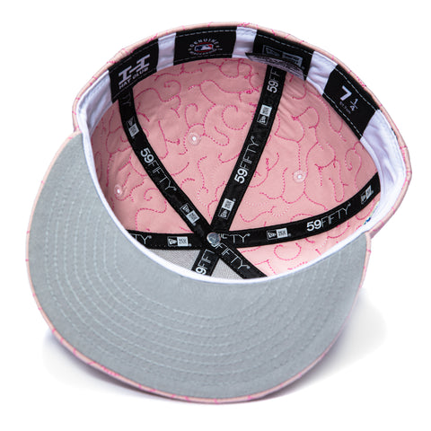 New Era 59Fifty Spooky Szn New York Yankees 1999 World Series Patch Hat - Pink New Era