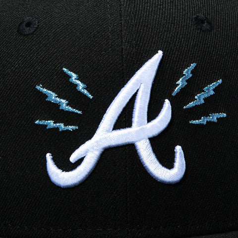 BLACK AND BLUE LBL UV 5950 BRAVES WS95 BOLT BLK/IND/MSL New Era