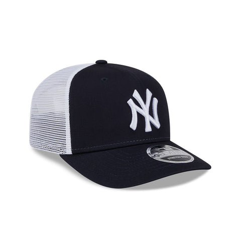 New Era 9Seventy New York Yankees Snapback Trucker Hat - Navy, White
