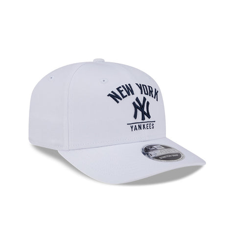 New Era 9Seventy New York Yankees Snapback Team Hat - White