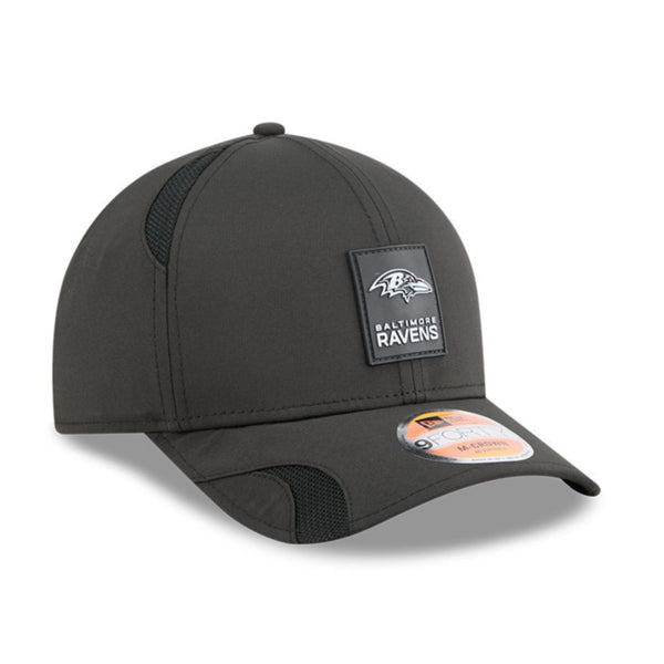 The Ravens CAP（Black&Sand） ブラック New Era 9Forty M-Crown Baltimore Ravens 2025 Sideline Snapback Hat