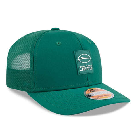 New Era 9Seventy New York Jets 2025 Sideline Snapback Trucker Hat - Green New Era