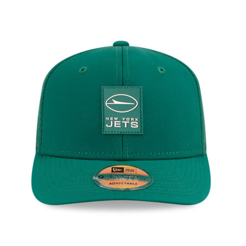 New Era 9Seventy New York Jets 2025 Sideline Snapback Trucker Hat - Green New Era