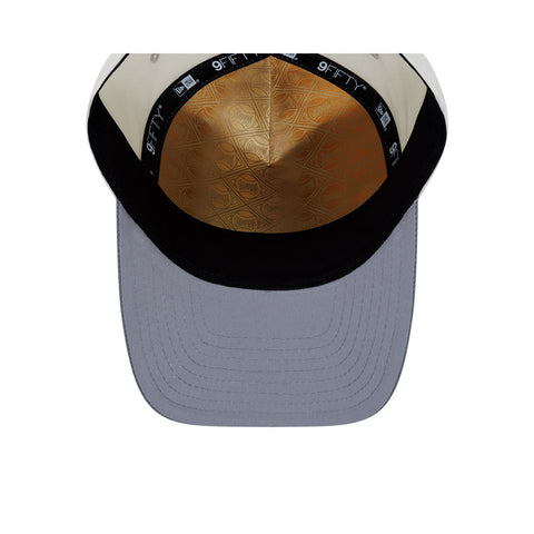 950 BREWERS WS26 PARADE BLK SN
New Era 9Fifty Dodgers 1999 World Series Patch Snapback Hat - Navy New Era