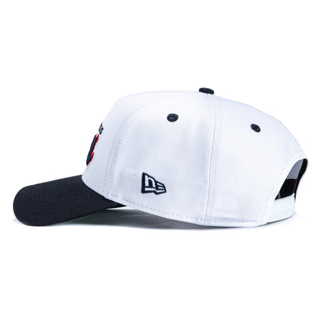 AF940 ACES SCRIPT 2T WHT/NVY New Era