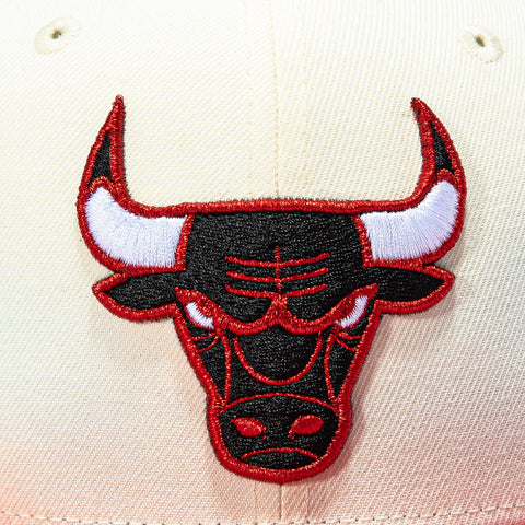 BASS SHUN 2TONE BULLS 6X CHAMP WHT/RED New Era
