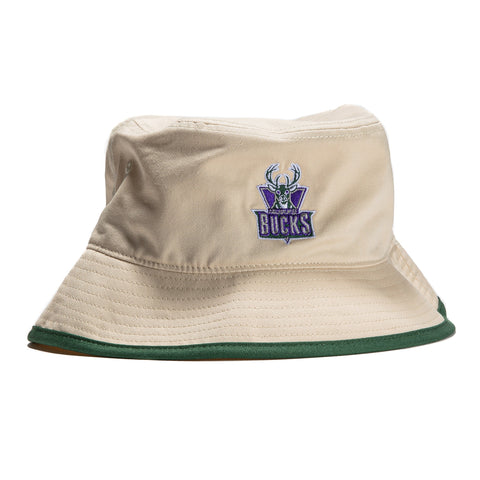 Mitchell & Ness Milwaukee Bucks Bucket Hat - Off White
