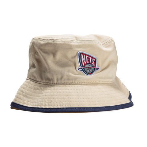 Mitchell & Ness Brooklyn Nets Bucket Hat - Off White