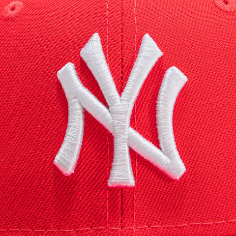 New Era 59Fifty Snack New York Yankees 1999 World Series Patch Hat - Infrared